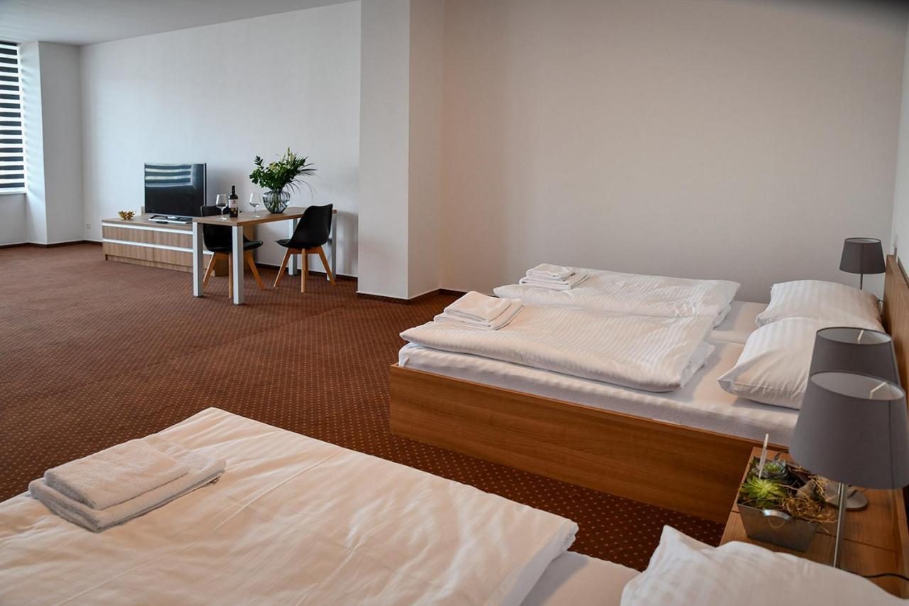 Hotel Fabrika Uherské Hradiště 外观 照片